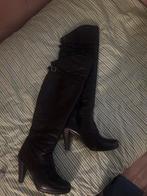 Zwarte leren hoge laarzen maat 39, Kleding | Dames, Schoenen, Ophalen of Verzenden, Gedragen, Zwart, Hoge laarzen