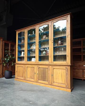 Oud grenen winkelkast | Winkelvitrine | Museum #2017 beschikbaar voor biedingen
