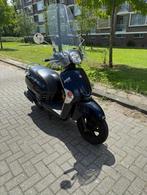 Zeer nette Kymco Like blauwe Kenteken scooter, Ophalen, Kymco, Zo goed als nieuw, Benzine