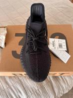 Yeezy Boost zwart (44 2/3), Kleding | Heren, Schoenen, Ophalen of Verzenden, Nieuw, Zwart, Yeezy Boost 350 V2
