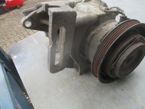 Aircopomp lexus IS 200 ...300-  met bevesting steun, Auto-onderdelen, Airco en Verwarming, Lexus, Gebruikt, Ophalen of Verzenden