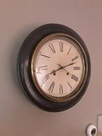 Antieke Schoolklok - Charmant en Tijdloos, Antiek en Kunst, Antiek | Klokken, Ophalen of Verzenden