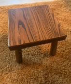Vintage massief eiken bijzettafeltje, Huis en Inrichting, Tafels | Bijzettafels, Minder dan 45 cm, Minder dan 55 cm, Vierkant