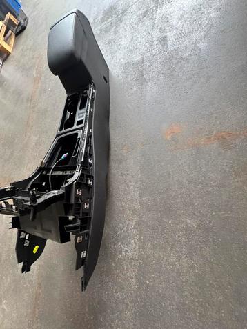 GOLF 7 GTI Middenconsole HOOGTE VERSTELBARE ARMSTEUN beschikbaar voor biedingen