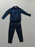 Nike trainingspak 110-116, Kinderen en Baby's, Ophalen, Zo goed als nieuw, Maat 110