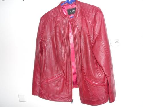 Lederen dames jasje kleur Rood, Kleding | Dames, Jasjes, Kostuums en Pakken, Zo goed als nieuw, Jasje, Maat 46/48 (XL) of groter