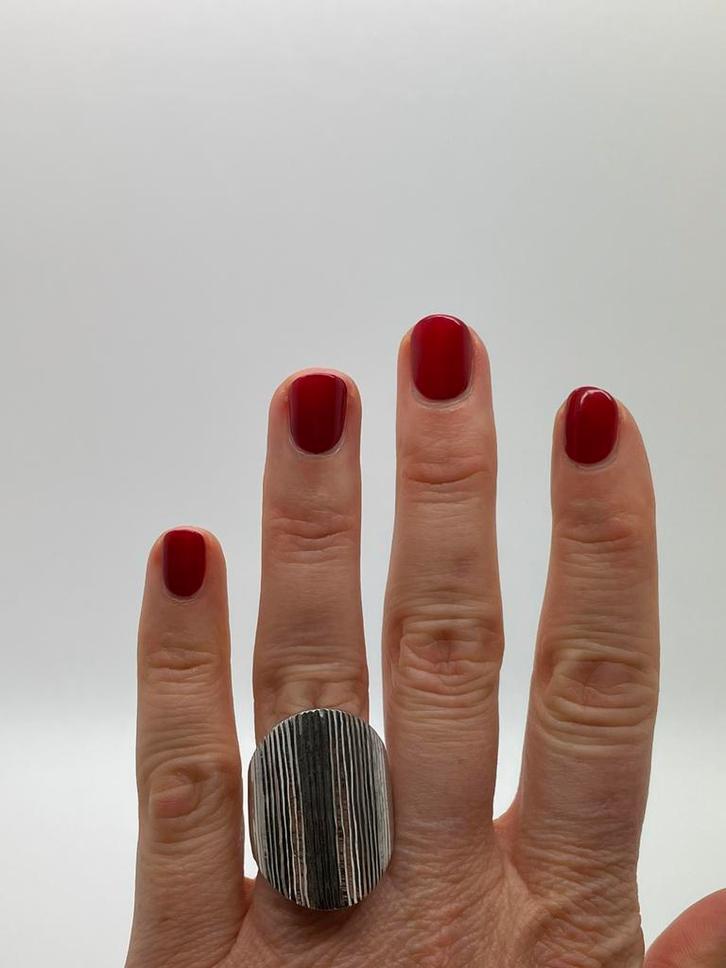 Z861 Prachtige zilveren modernist ring maat 18, Sieraden, Tassen en Uiterlijk, Ringen, Dame, 18 tot 19, Zilver, Zilver, Ophalen of Verzenden