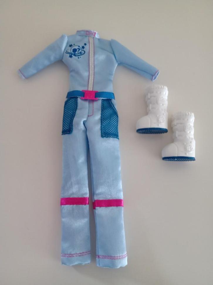 Outfit van Barbie I can be an Astronaut W3756, Verzamelen, Poppen, Gebruikt, Pop, Ophalen of Verzenden