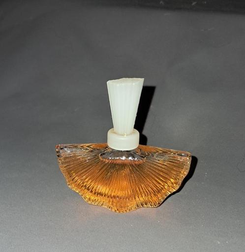 Volle parfum mini - Valentino Vendetta, Verzamelen, Parfumverzamelingen, Zo goed als nieuw, Miniatuur, Gevuld, Ophalen of Verzenden