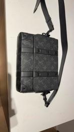 Louis vuitton tas, Computers en Software, Laptoptassen, Ophalen of Verzenden, 17 inch of meer, Zo goed als nieuw