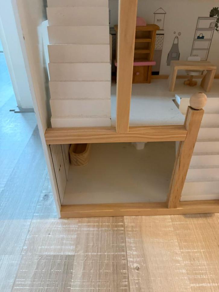 Petit Amelie Poppenhuis Compleet, Kinderen en Baby's, Speelgoed | Poppenhuizen, Zo goed als nieuw, Poppenhuis, Ophalen