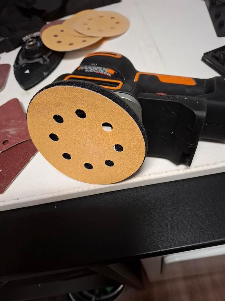 Worx accu multischuurmachine, oplader, accu , papier, Doe-het-zelf en Verbouw, Gereedschap | Schuurmachines, Zo goed als nieuw