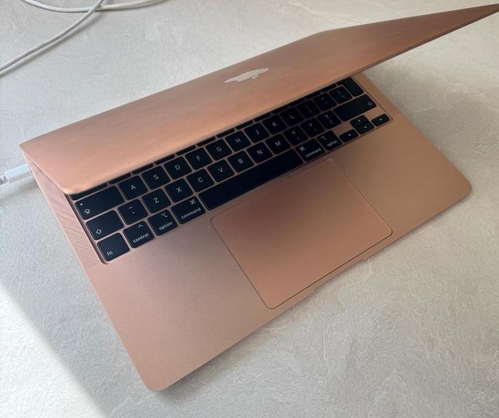 Apple MacBook Air 13.3 (2020) - Goud i5 8GB 512 GB, Computers en Software, Apple Macbooks, Zo goed als nieuw, MacBook Air, 13 inch