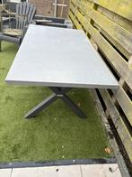 Betonlook tuintafel - Stijlvol en modern!, Tuin en Terras, Tuintafels, Ophalen, Zo goed als nieuw, Rechthoekig, Overige materialen