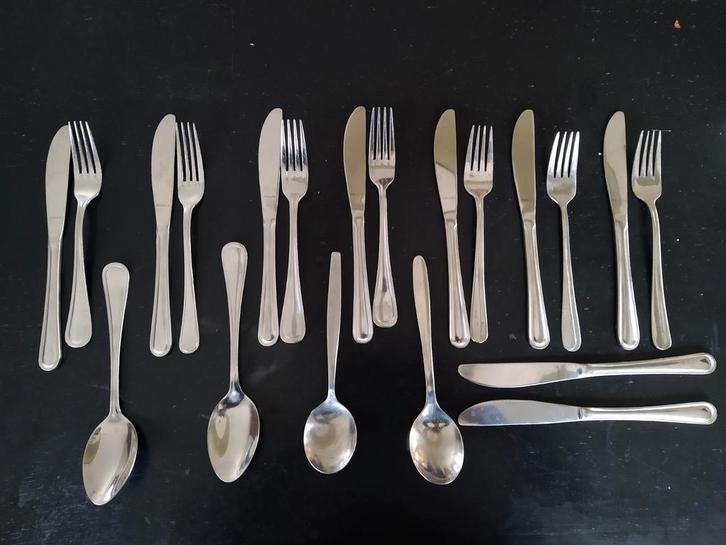 Bestek 4 delig plus extra's, Huis en Inrichting, Keuken | Bestek, Zo goed als nieuw, Rvs of Chroom, Vaatwasserbestendig, Ophalen of Verzenden