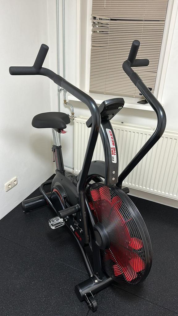 Airbike FitBike The Beast – Zo goed als nieuw!, Sport en Fitness, Fitnessapparatuur, Zo goed als nieuw, Airbike, Metaal, Ophalen of Verzenden