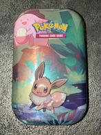 Pokémon Eevee Tin + 2 Boosters, Ophalen of Verzenden, Nieuw, Meerdere kaarten