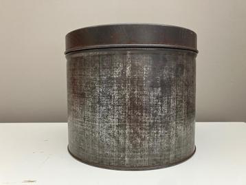 Vintage voorraadblik met patina |  Ø22cm x H19cm beschikbaar voor biedingen