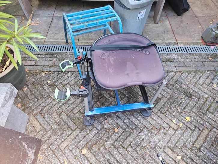 Visstoel met Zitkussen en Voetsteunen, Watersport en Boten, Hengelsport | Witvissen, Gebruikt, Ophalen of Verzenden