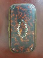Antiek sigaren etui versierd met parelmoer., Ophalen of Verzenden