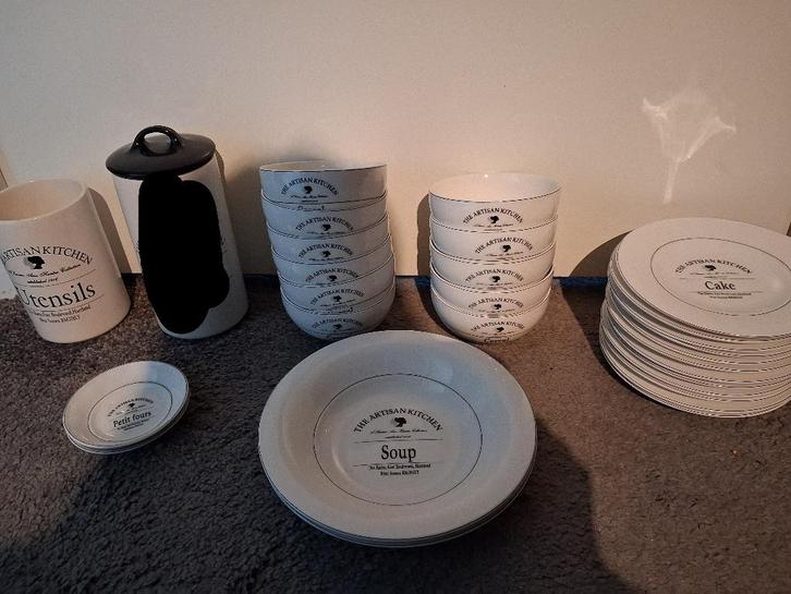 Artisan Kitchen divers, laatste items, Huis en Inrichting, Keuken | Servies, Zo goed als nieuw, Bord(en), Wedgwood, Aardewerk