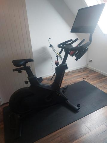 Sportstech hometrainer  beschikbaar voor biedingen