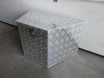 Aluminium kist, disselmodel beschikbaar voor biedingen