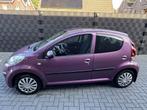 Peugeot 107 1.0 Access 2012| PAARS| LED| FACELIFT| 5DRS| 132, Euro 5, Stof, Gebruikt, Overige kleuren