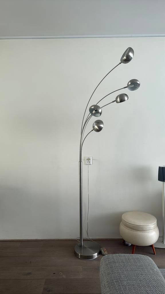 Mooie vloerlamp, Ophalen, Overige materialen, Zo goed als nieuw, Modern