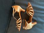 Latin schoenen salsa bachata 40, Kleding | Dames, Schoenen, Pumps, Overige kleuren, Nieuw, Ophalen of Verzenden