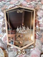 Grote metalen spiegel met krullen, Ophalen, Overige vormen, 50 tot 100 cm, Minder dan 100 cm