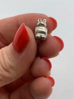 V674 Pandora zilveren bedel poesje, Sieraden, Tassen en Uiterlijk, Bedels, Pandora, Ophalen of Verzenden, X, Zilver