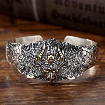 Zilverkleurige doodskop vogel heren armband (zilver biker) beschikbaar voor biedingen