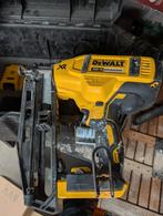 DeWALT DCN660NT 18V Accu Afwerktacker, Ophalen of Verzenden, Gebruikt