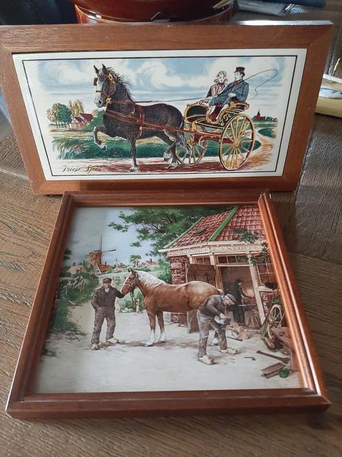 2 tegeltjes, Antiek en Kunst, Antiek | Wandborden en Tegels, Ophalen of Verzenden