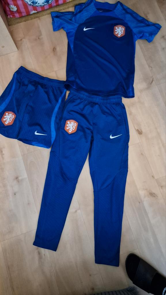 Oranje Trainingspak Nike Jongen/Meisje, Kinderen en Baby's, Kinderkleding | Overige, Zo goed als nieuw, Jongen of Meisje, Ophalen of Verzenden