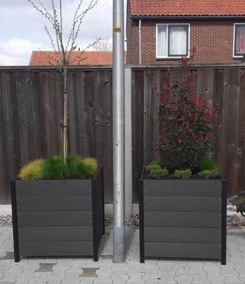 plantenbak bloembak beschikbaar voor biedingen