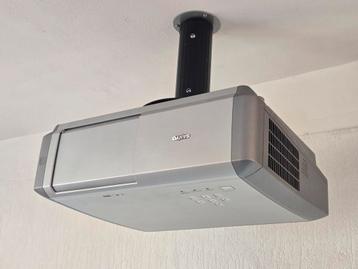 Sanyo PLV-Z4 Projector - HD Beamer beschikbaar voor biedingen