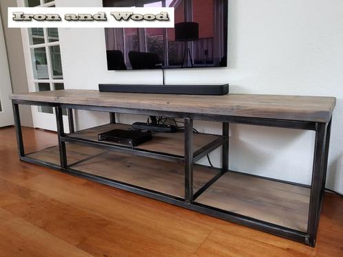 Tv meubel - maatwerk - oud eiken wagonplanken - staal, Huis en Inrichting, Kasten | Televisiemeubels, Nieuw, Eikenhout, Metaal