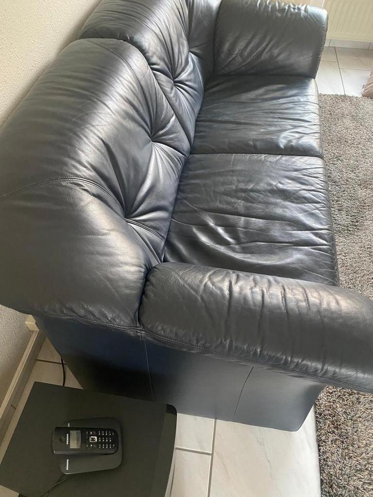 Leren bank - Comfortabel en Stijlvol!, Huis en Inrichting, Banken | Bankstellen, Gebruikt, Rechte bank, Vierpersoons of meer, 200 tot 250 cm