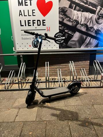 Elektrische step f25II beschikbaar voor biedingen