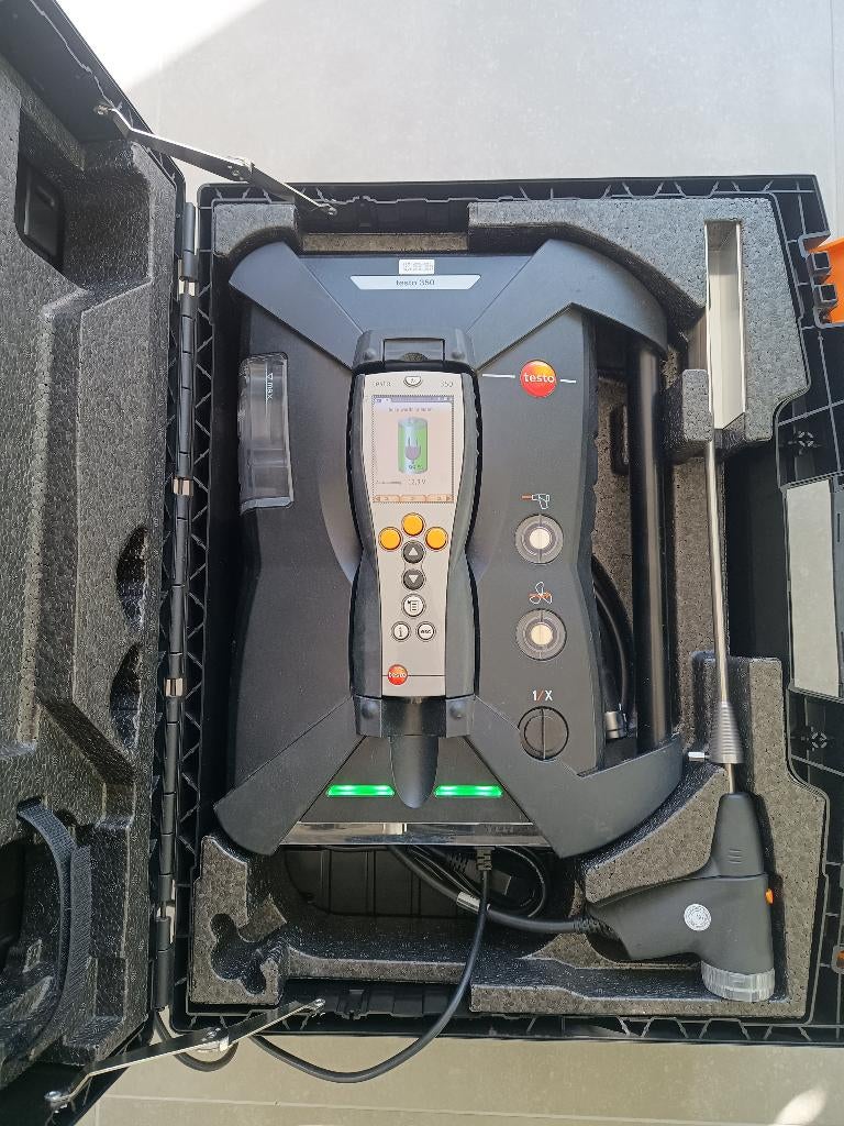 Testo 350 Portable Emission Analyzer - rookgasanalyser, Doe-het-zelf en Verbouw, Meetapparatuur, Zo goed als nieuw, Overige meters
