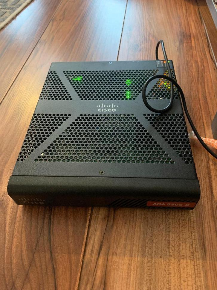 Cisco ASA 5506‑X firewall – zo goed als nieuw, Computers en Software, Routers en Modems, Zo goed als nieuw, Ophalen of Verzenden