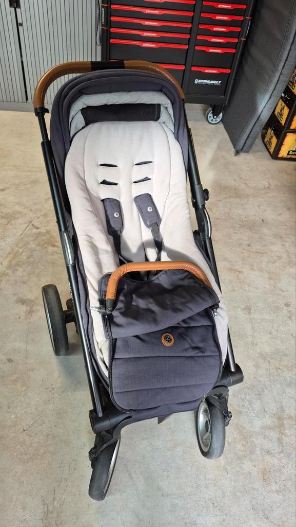 Mutsy kinderwagen met reiswieg en accessoires, Kinderen en Baby's, Kinderwagens en Combinaties, Gebruikt, Mutsy, Met reiswieg