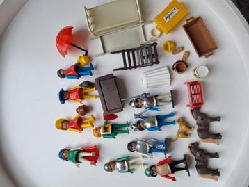 Playmobil 1974 / poppetjes,  accessoires en onderdelen beschikbaar voor biedingen