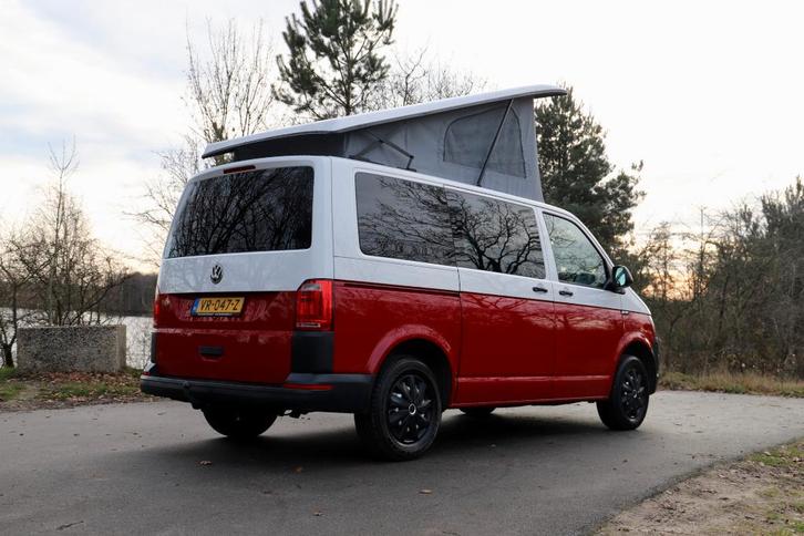 T5 L1 Camper - Two tone - tot 4 slaap- & zitplaatsen, Caravans en Kamperen, Campers, Bedrijf, tot en met 4, Buscamper of Camperbus