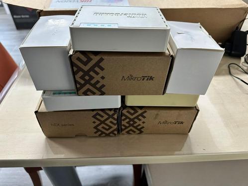 Partij Mikrotik RB750GR3 Ethernet LAN Turkoois, Wit bedrade, Computers en Software, Routers en Modems, Nieuw, Router, Ophalen of Verzenden