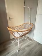 Vintage rotan wieg met matras en piekstok, Ophalen, Gebruikt, Wieg