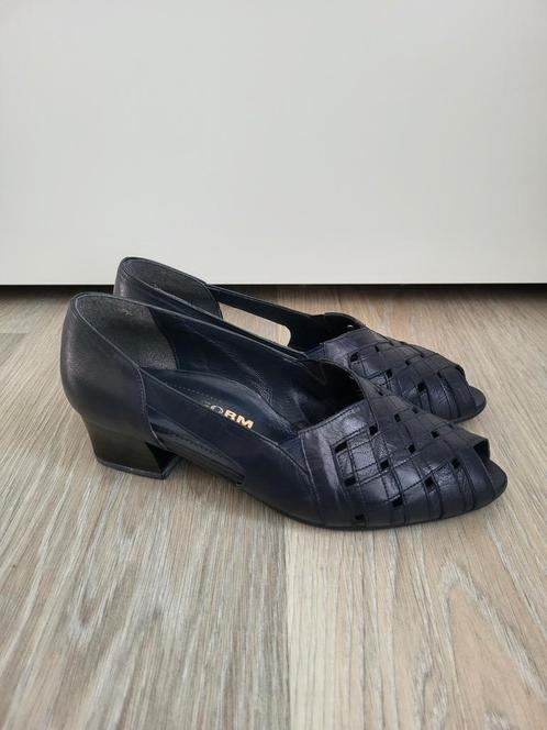 Leren Vintage Instappers, Kleding | Dames, Schoenen, Zo goed als nieuw, Instappers, Blauw, Ophalen of Verzenden