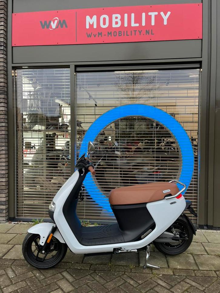 Jonge Segway E125S slechts 175km gereden, Fietsen en Brommers, Scooters | Overige merken, Zo goed als nieuw, Maximaal 45 km/u